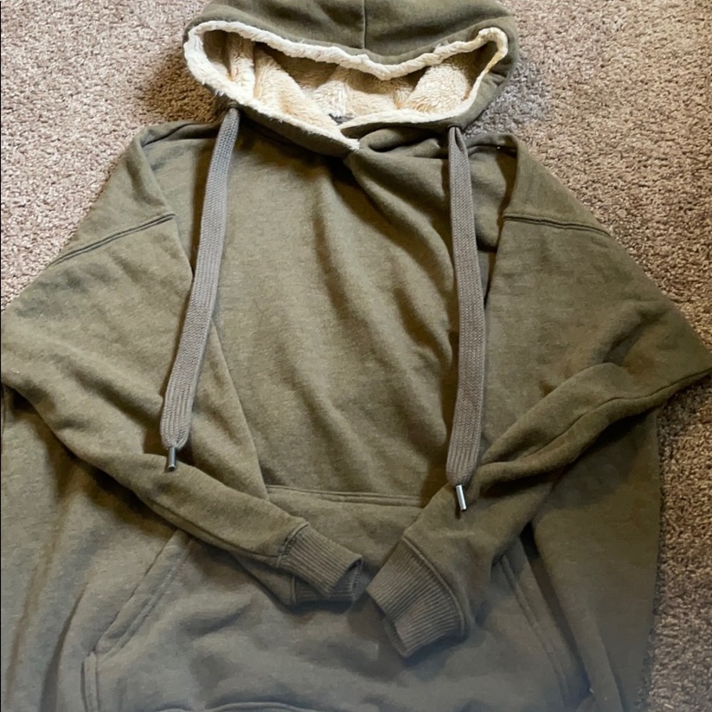 Aerie fuzzy sweatshirt